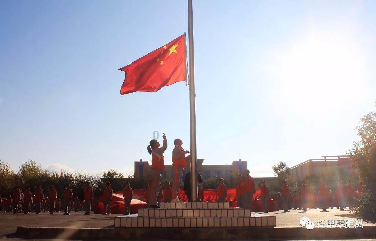 周迅出名前在学校做过模特，对于这段经历，你是如何看待的呢？游戏画面